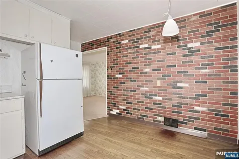 12 Beverly Lane Waldwick NJ 07463