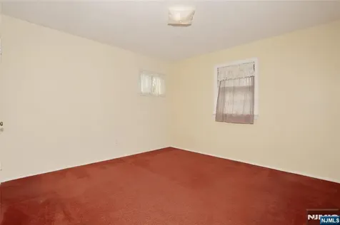 12 Beverly Lane Waldwick NJ 07463