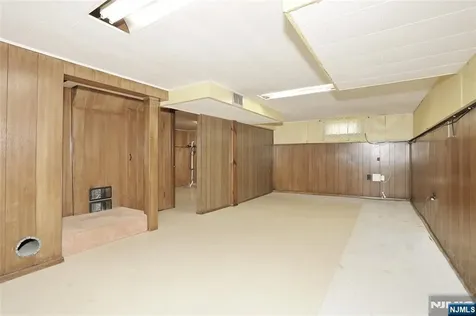 12 Beverly Lane Waldwick NJ 07463