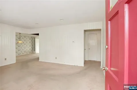 12 Beverly Lane Waldwick NJ 07463