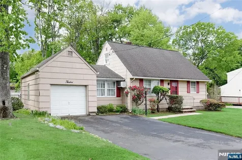 12 Beverly Lane Waldwick NJ 07463