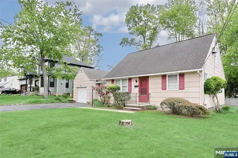 12 Beverly Lane Waldwick NJ 07463