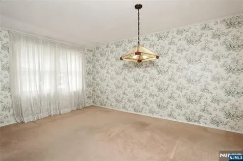 12 Beverly Lane Waldwick NJ 07463