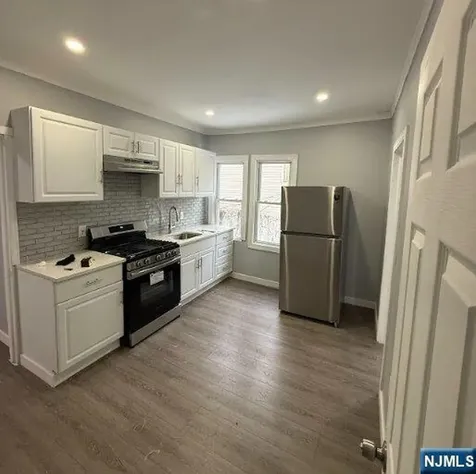 108-110 Vassar Avenue Newark NJ 07112