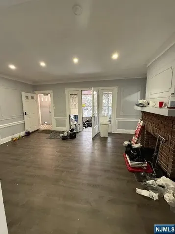 108-110 Vassar Avenue Newark NJ 07112