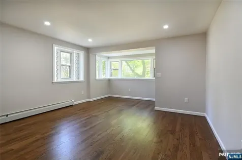 285 Orchard Terrace Bogota NJ 07603