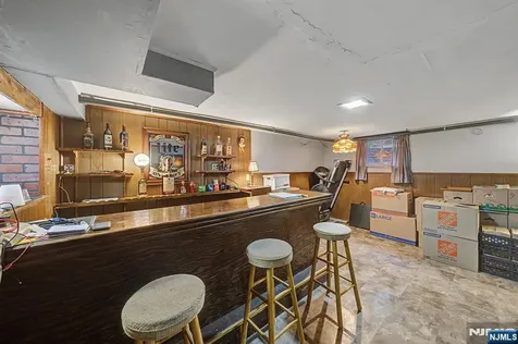 40 Dacotah Avenue Oakland NJ 07436