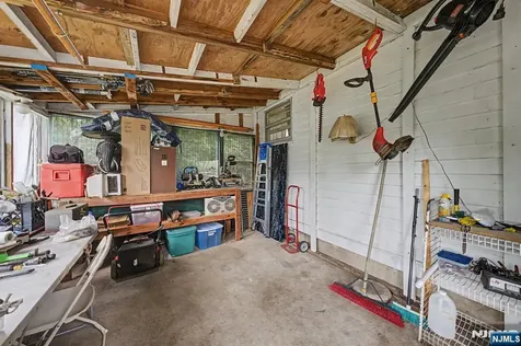 40 Dacotah Avenue Oakland NJ 07436