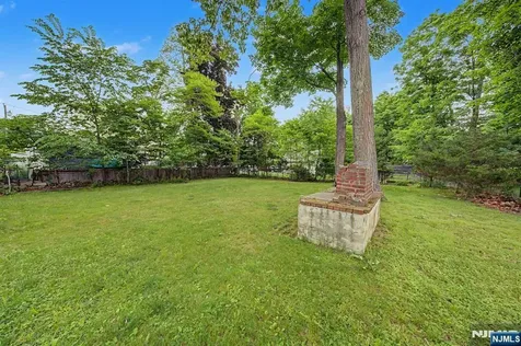 40 Dacotah Avenue Oakland NJ 07436
