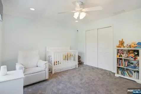 11 Queens Lane Wayne NJ 07470