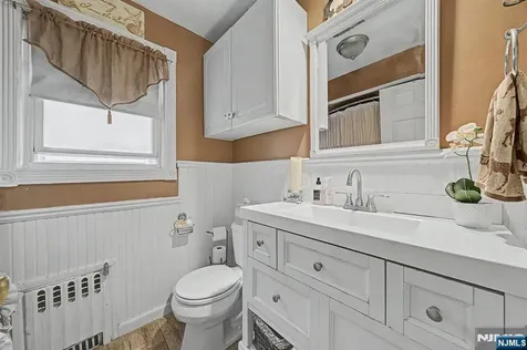 328 Hobart Avenue Haledon NJ 07508