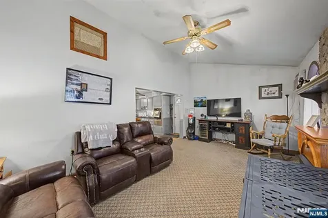 328 Hobart Avenue Haledon NJ 07508