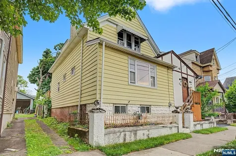328 Hobart Avenue Haledon NJ 07508