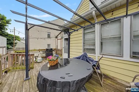 328 Hobart Avenue Haledon NJ 07508