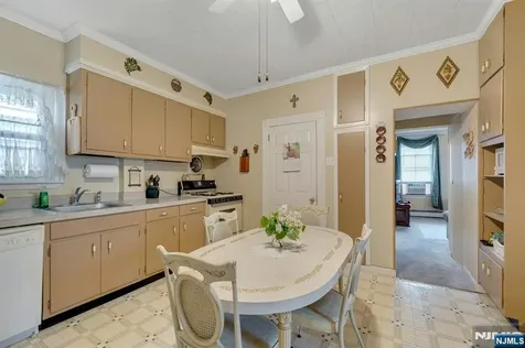 79 Washington Street Harrison NJ 07029