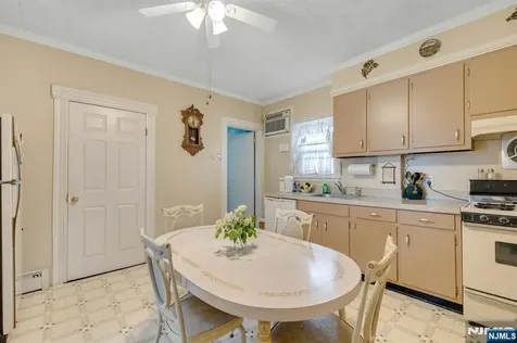 79 Washington Street Harrison NJ 07029