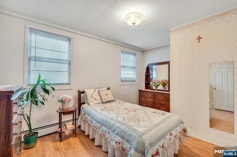 79 Washington Street Harrison NJ 07029