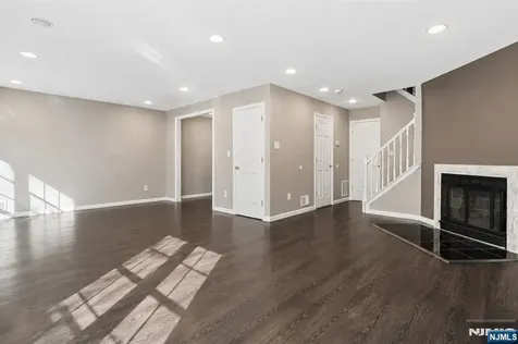 74 Boston Street Newark NJ 07103