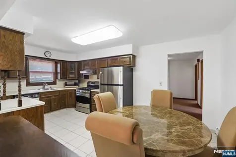 355 Chestnut Avenue South Hackensack NJ 07606