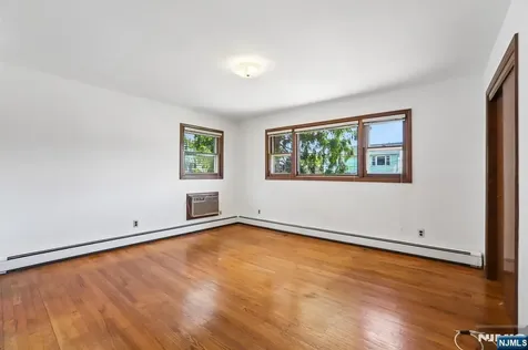 355 Chestnut Avenue South Hackensack NJ 07606