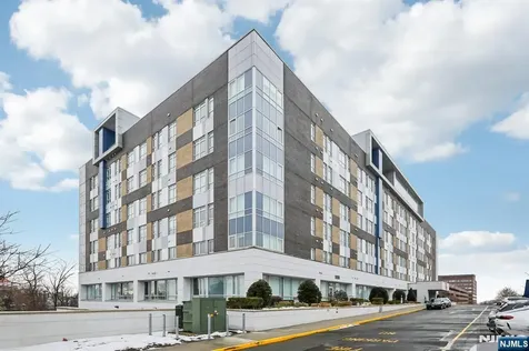 1 Executive Fort Lee NJ 07024