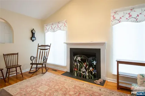 28 Old Fourth Drive Jefferson Township NJ 07438