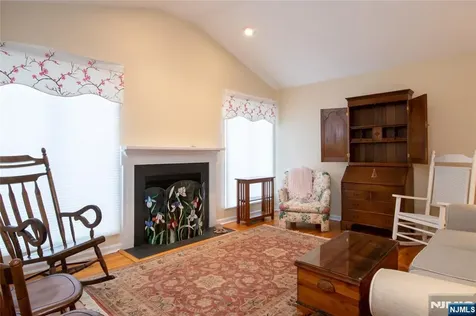 28 Old Fourth Drive Jefferson Township NJ 07438