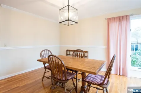 28 Old Fourth Drive Jefferson Township NJ 07438