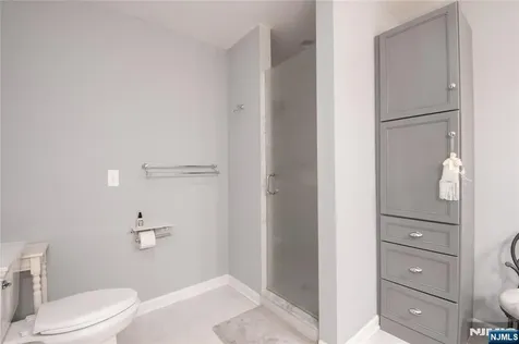 28 Old Fourth Drive Jefferson Township NJ 07438