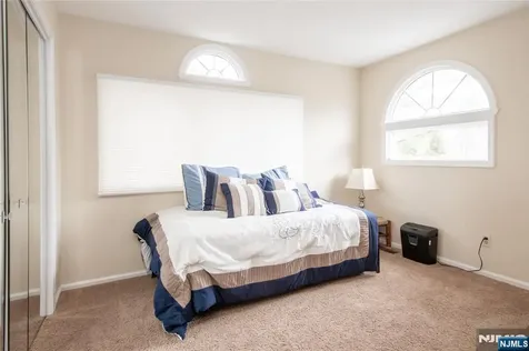28 Old Fourth Drive Jefferson Township NJ 07438