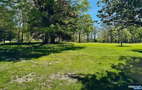 28 Old Fourth Drive Jefferson Township NJ 07438