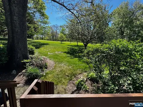 28 Old Fourth Drive Jefferson Township NJ 07438