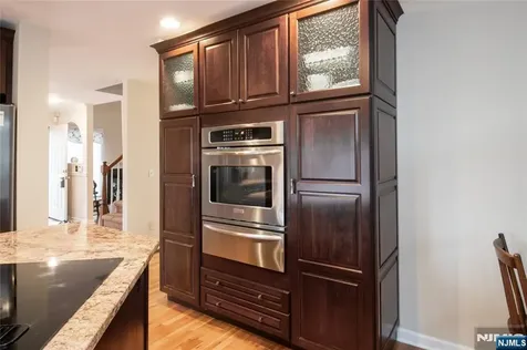 28 Old Fourth Drive Jefferson Township NJ 07438