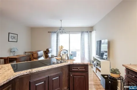 28 Old Fourth Drive Jefferson Township NJ 07438