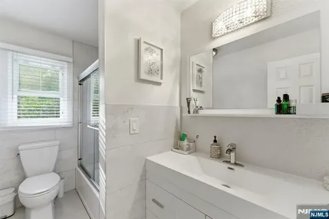 29 Albertine Place West Milford NJ 07438