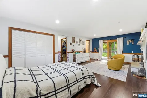 29 Albertine Place West Milford NJ 07438