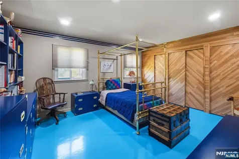 25 Maria Drive Hillsdale NJ 07642