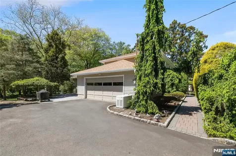 25 Maria Drive Hillsdale NJ 07642