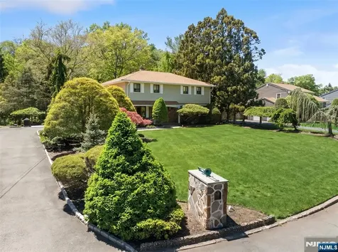 25 Maria Drive Hillsdale NJ 07642