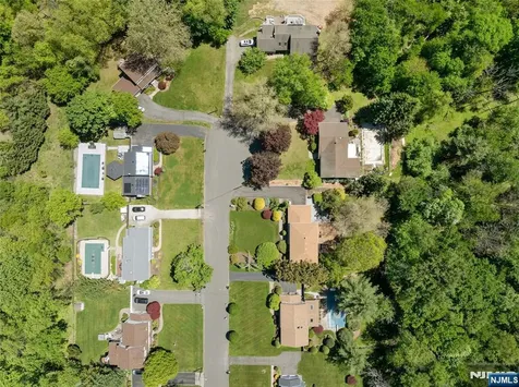 25 Maria Drive Hillsdale NJ 07642