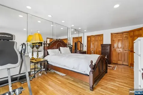 150 Overlook Hackensack NJ 07601