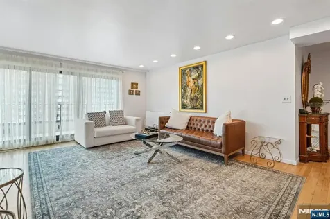 150 Overlook Hackensack NJ 07601
