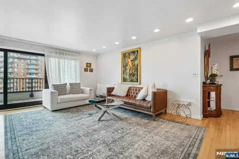 150 Overlook Hackensack NJ 07601