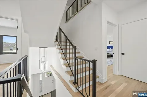 24 Richard Scott Court North Haledon NJ 07508