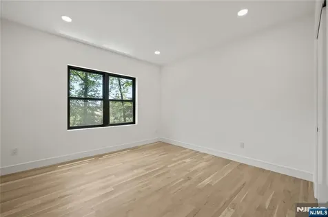 24 Richard Scott Court North Haledon NJ 07508