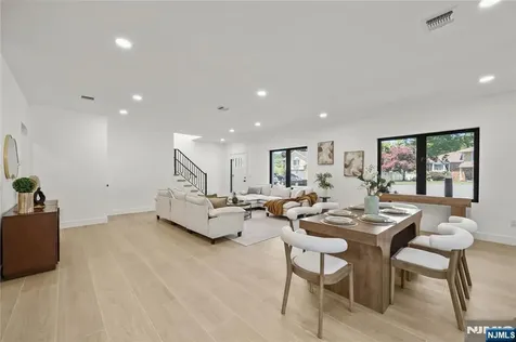 24 Richard Scott Court North Haledon NJ 07508