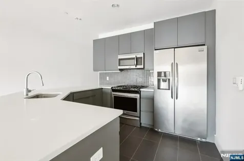 1 Executive Drive Fort Lee NJ 07024