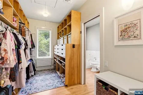 565 Green Lane River Vale NJ 07675