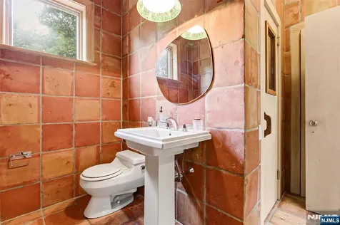 565 Green Lane River Vale NJ 07675