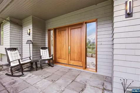 565 Green Lane River Vale NJ 07675